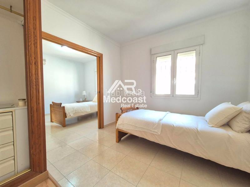 Foto 23845583-4b01-467b-9f7f-fd98bd06bdc2. Zweistöckige wohnung mit parking in Vera ciudad Vera