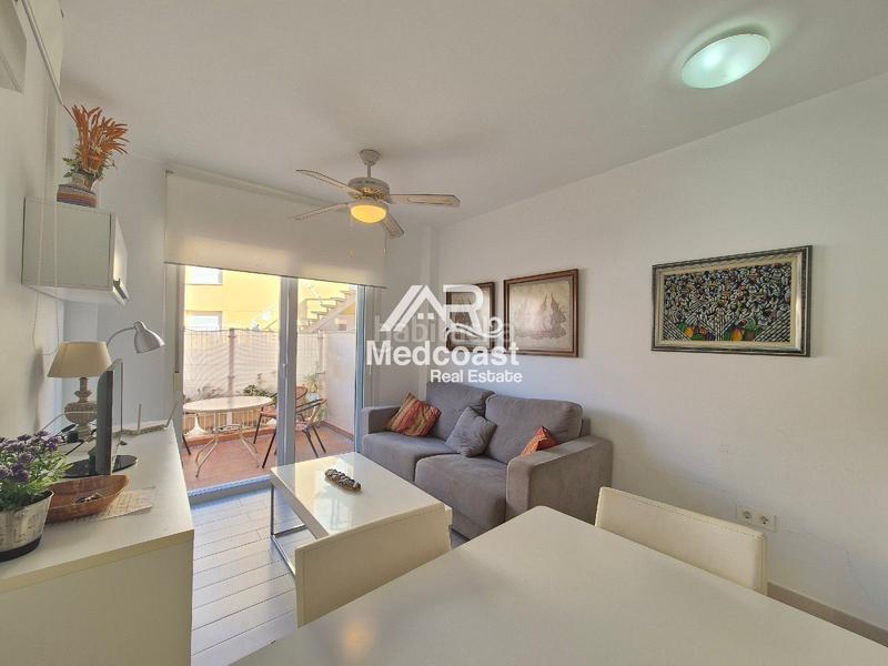 Foto 2b932845-2c2b-4430-8a8b-84ce8f212010. Appartamento con parcheggio piscina in Las Marinas - Pueblo Laguna Vera