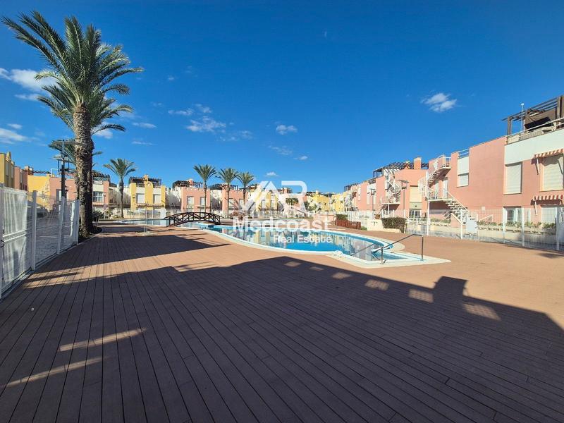 Foto b802530f-2b15-4563-bccf-aecbda5aaf3c. Appartamento con parcheggio piscina in Las Marinas - Pueblo Laguna Vera