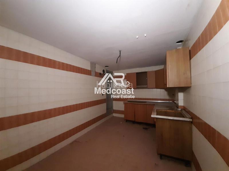 Foto f0c06e66-3ca6-4919-994d-0e64bd667e76. Pis a Macael