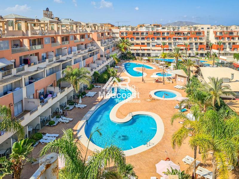 Foto 2bb59378-53c0-4a53-a77f-e8fb7ad231cb. Piso apartamento en planta baja con gran terraza en complejo turístico marina rey playa en Vera