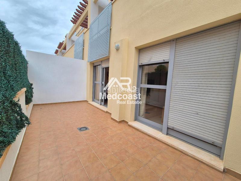 Foto 70ddd1cd-3ee7-4fe9-ac1c-8ca367eed241. Piso apartamento en planta baja con gran terraza en complejo turístico marina rey playa en Vera