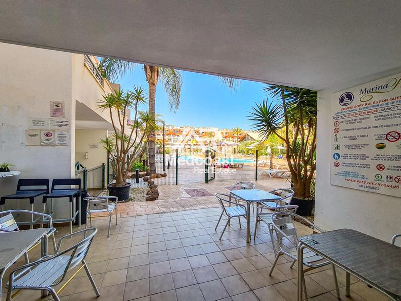 Foto b6b8eb63-5457-43a3-8c22-9e47604a876e. Piso apartamento en planta baja con gran terraza en complejo turístico marina rey playa en Vera