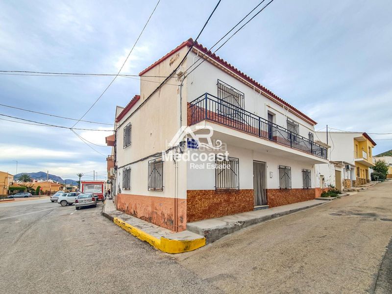 Foto 58a1491f-8e96-4c6f-b3c5-4c12f89aeac3. Casa amb aparcament a Guzamara - Los Lobos Cuevas del Almanzora