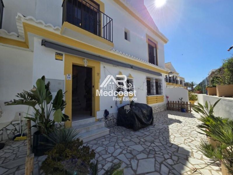 Foto 9cc1f808-e0ff-4c1c-9a25-8799e60ce354. Duplex with pool in Las Marinas - Pueblo Laguna Vera