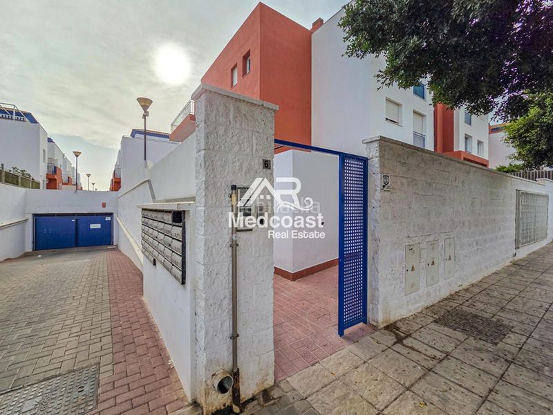 Foto 73ab49ac-fbce-4030-bf23-ce932b57ee42. Dúplex amb aparcament piscina a Lomas del Mar Vera