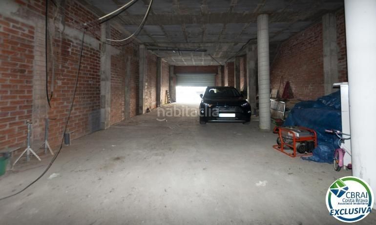 Foto 22a83628-ff65-424c-9eeb-81e0d8534d51. Local comercial a Centre Roses