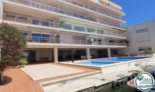 Apartamento en Santa Margarida. Hermoso piso de gran superficie a poca distancia de la playa de