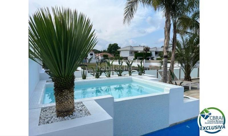 Foto 187c915c-d805-48da-bc5e-c03fa0f921b6. Casa con parcheggio piscina in Cap Ras - Creus - Falconera Empuriabrava