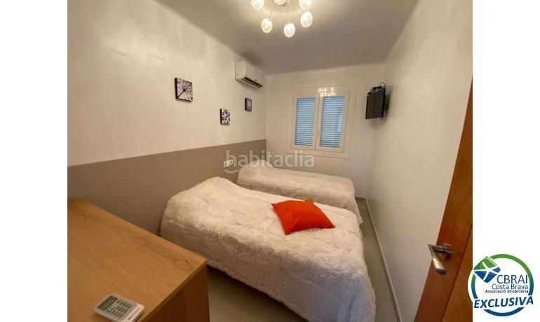Foto 7d07690b-1a98-4138-802a-a2085d639381. Casa amb calefacció aparcament piscina a Cap Ras - Creus - Falconera Empuriabrava