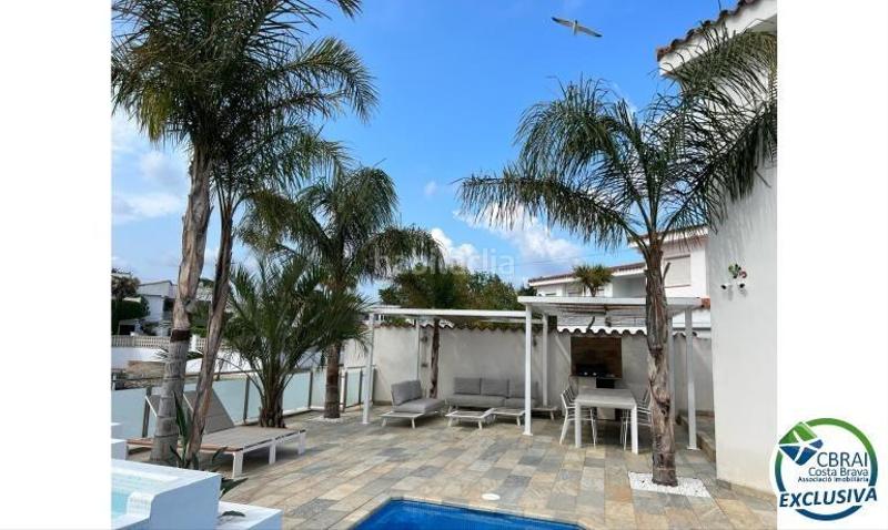 Foto 8caf440b-61f9-4471-9a8e-b69ecf130ea4. Casa con parcheggio piscina in Cap Ras - Creus - Falconera Empuriabrava