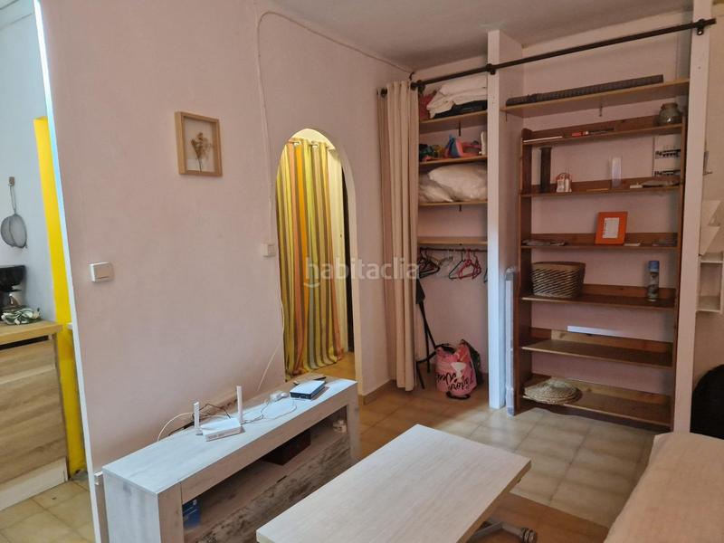 Foto 121b00e0-0810-4cad-b91c-49a2ff3e27e7. Dreistöckige wohnung in Centre Roses