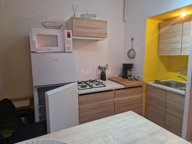 Foto 9eea8dc3-6b2d-4fba-973b-66d3d9231e99. Dreistöckige wohnung in Centre Roses