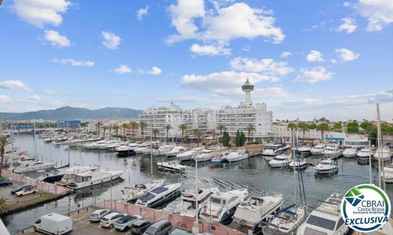 Foto a4cdea86-b87c-4edf-b54b-2c6f44283db1. Appartement avec chauffage dans Port Grec - Port Moxó Empuriabrava