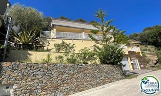 Casa a Els Grecs-Mas Oliva. Magnifico xalet de 253 m2 construidos, 608 m2 de parcela, bonita