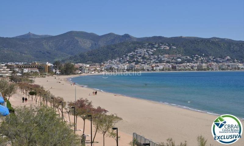 Foto 72eb2d59-136b-4172-9e92-4913fea37a52. Apartamento  en Salatar con vista parcial al mar, gran terraza y aparcamiento privado. en Roses