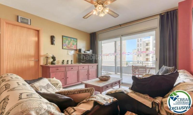 Foto e4428ab8-ee62-453a-88ae-fe702a31fcb5. Apartamento  en Salatar con vista parcial al mar, gran terraza y aparcamiento privado. en Roses