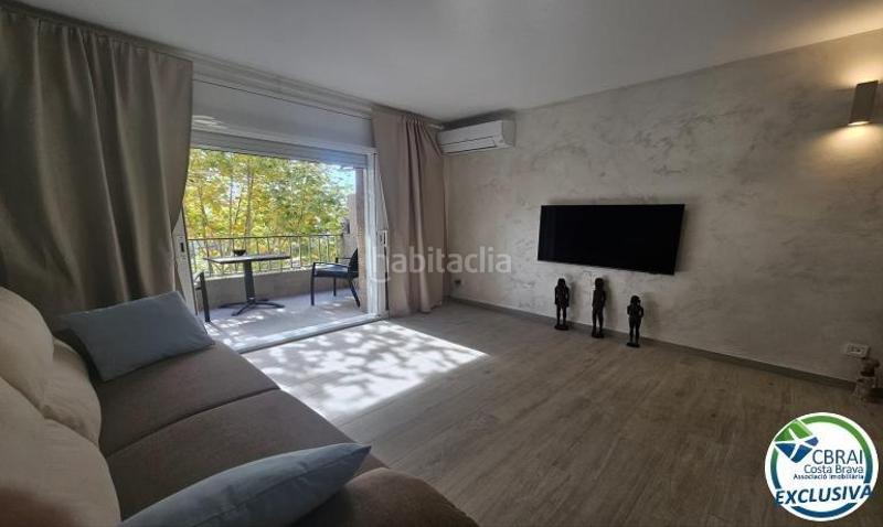 Foto 64ad8b35-68f1-40a6-86f3-4e500c01ff86. Apartamento acogedor apartamento a 500m de la playa en Empuriabrava