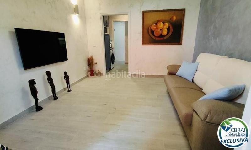 Foto ae1a14ac-c756-4417-917e-86a3bd1fe0bc. Apartamento acogedor apartamento a 500m de la playa en Empuriabrava