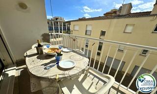 Apartamento en Santa Margarida. Bonito apartamento de 1 habitación en santa margarita a 300 metr