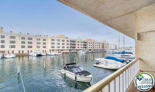 Apartament a Port Grec - Port Moxó. Port moxó apartamento con vistas al canal, amarre para velero y