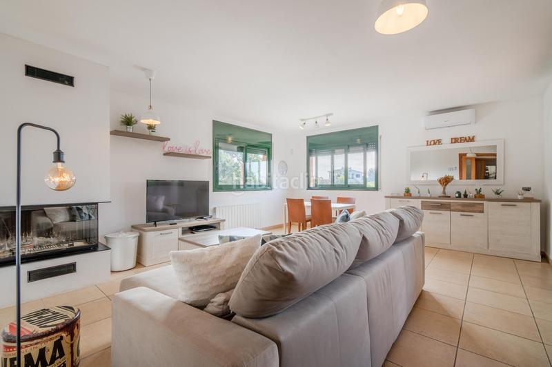 Foto db86aafc-25ed-4e39-9657-26863c39cfce. Casa se vende casa !! en Sils