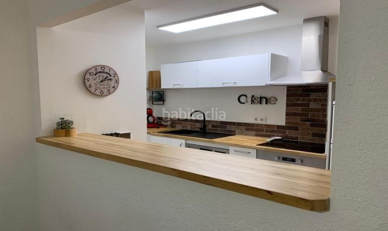 Foto cb98aad8-4ca6-4f62-aeeb-e87ddf5c4ca5. Apartament a Centre Roses