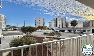 Apartamento en Santa Margarida. Moderno apartamento reformado con licencia turística a solo 100