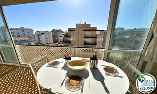Apartament a Santa Margarida. Bonito apartamento muy luminoso de 2 habitaciones en santa marga