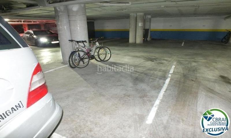 Foto 4f694a8c-d60f-4257-bcc8-801e387b2651. Car parking in Santa Margarida Roses
