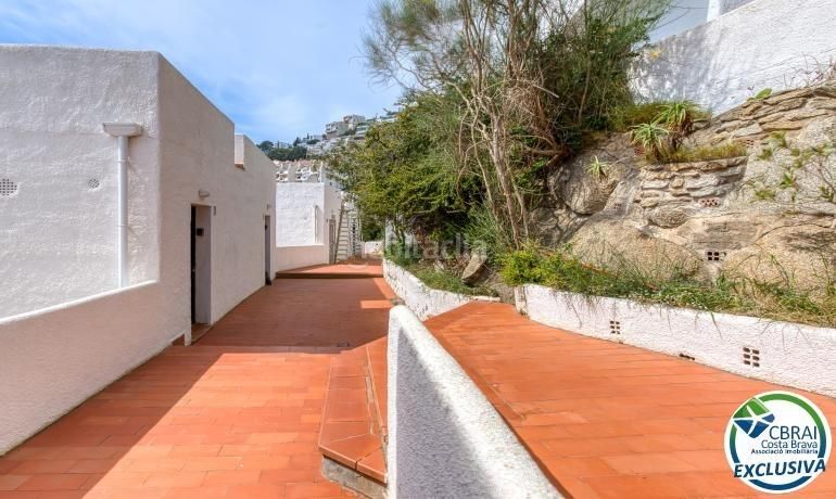 Foto c9e5a0fb-13e0-4e24-aa2f-8ab68924402a. Casa amb piscina a Puig Rom-Canyelles-Almadrava Roses