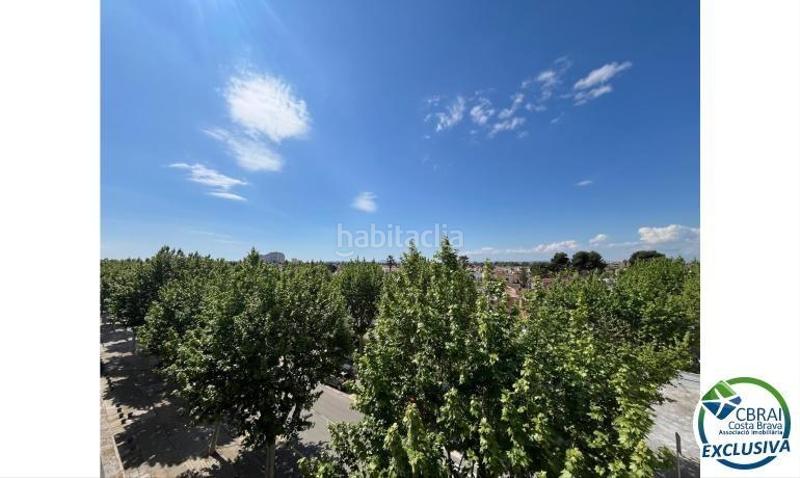 Foto 0d3932ed-be13-48aa-9003-0cac1e6deb3d. Apartamento atico en venta 2 habitaciones gran terraza y parking subterraneo. en Empuriabrava