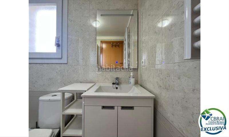 Foto c7c5bdef-f813-4181-be00-f1861bc4ac70. Apartamento atico en venta 2 habitaciones gran terraza y parking subterraneo. en Empuriabrava