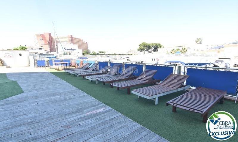 Foto 39cffa28-d42e-4b80-a54d-e454089b5eed. Apartamento encantador apartamento con licencia turística y vistas al canal en Roses