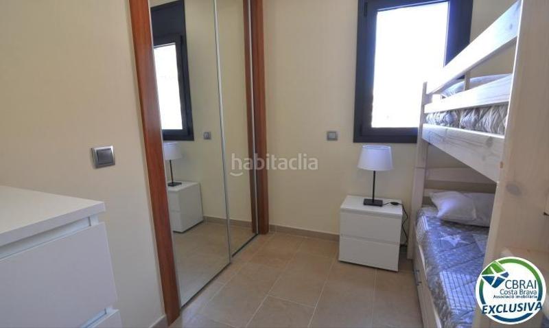 Foto 68d551c4-3489-471e-806b-fa35cd4a2348. Apartamento encantador apartamento con licencia turística y vistas al canal en Roses