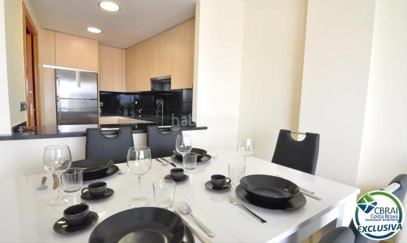 Foto 74d0b0f1-a30a-4b5f-aa3c-978d8b3605b4. Apartamento encantador apartamento con licencia turística y vistas al canal en Roses