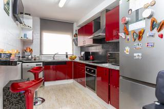 Apartament a Montilivi. Se vende piso con vistas y garaje en lluis pericot!!