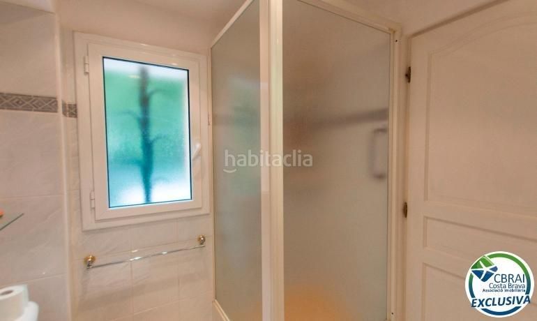 Foto ed6f0991-5850-4e33-8e89-7861110bddf5. Casa amb calefacció aparcament a Nord Roses