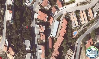 Terreny residencial a Puig Rom-Canyelles-Almadrava. Parcela urbana de 604 m2 en canyelles petites con vista al mar