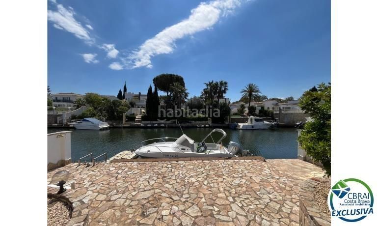 Foto 06de5d56-fde2-475c-b234-7feb03cc926b. Casa amb calefacció aparcament piscina a Francolí - Freser - Noguera Empuriabrava