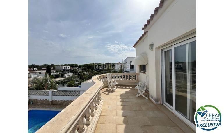 Foto a50d0355-4337-40d8-b18b-5cd6ea636691. Casa amb calefacció aparcament piscina a Francolí - Freser - Noguera Empuriabrava