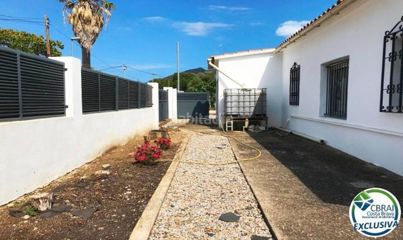 Foto 1a4543a6-7715-4a62-81fa-b0698597e7b5. Casa amplia casa con piscina en venta en mas boscà en Roses