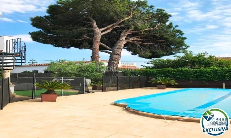 Foto 59f4e038-f585-4786-9794-962cebc218b1. Casa amplia casa con piscina en venta en mas boscà en Roses