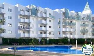 Apartament a Santa Margarida. Ático de 1 dormitorio con sótano y plaza de parking privada en v
