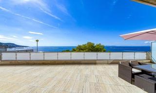 Apartament a Puig Rom-Canyelles-Almadrava. Excepcional en roses. apartamento de alto standing en primera li