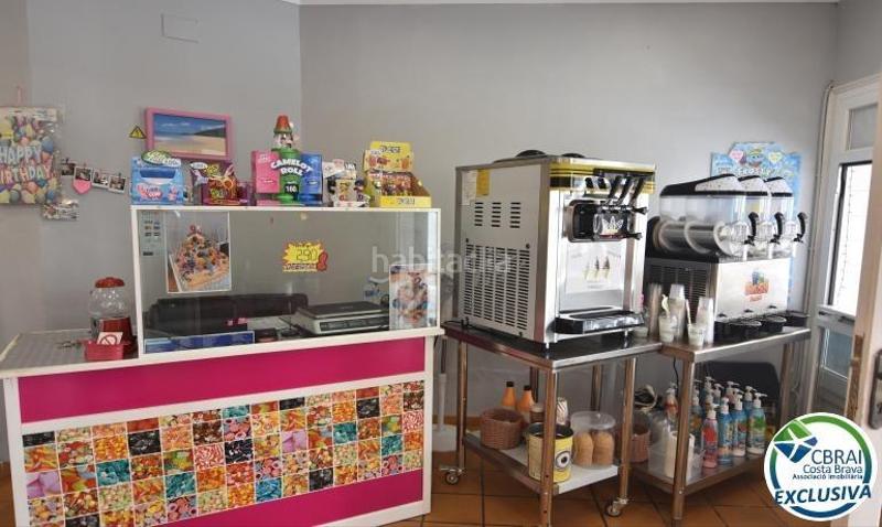 Foto a95a29e4-ae0b-4d4d-8e20-a3cacd8d7aa3. Locale commerciale in Centre Roses