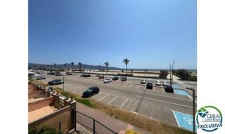 Apartament a Muga - Gran Reserva - Badia. Bonito y moderno piso en primera línea de mar, vistas al mar, ga