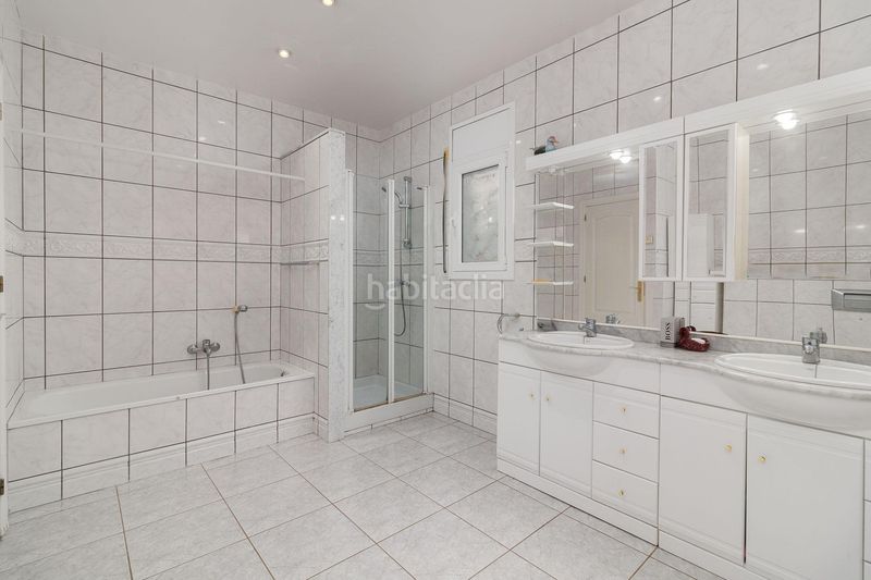 Foto 25f791d3-9e58-4ae0-bf93-02c571d120aa. Casa amb calefacció aparcament piscina a Nord Roses