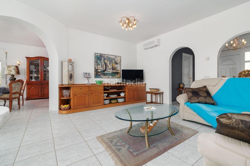 Foto bc8282ec-68e7-4831-8b65-1e21addd6ff1. Casa amb calefacció aparcament piscina a Nord Roses