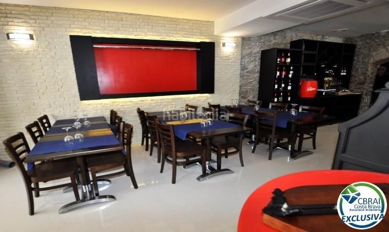 Foto 5ad660bc-abf9-4178-bcb5-18357bd7a590. Local comercial a Centre Roses